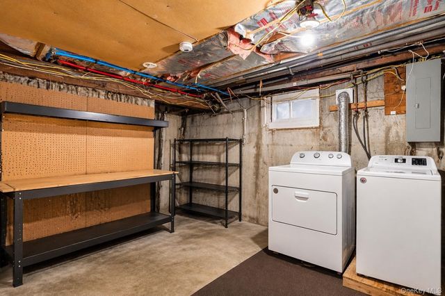 287 43rd Street, Lindenhurst, NY 11757