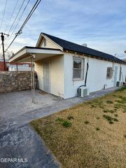 3820 SAVANNAH Avenue B, El Paso, TX 79930