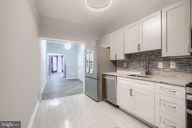 1123 N CAREY ST, Baltimore, MD 21217