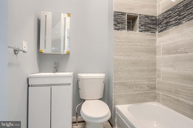 1123 N CAREY ST, Baltimore, MD 21217