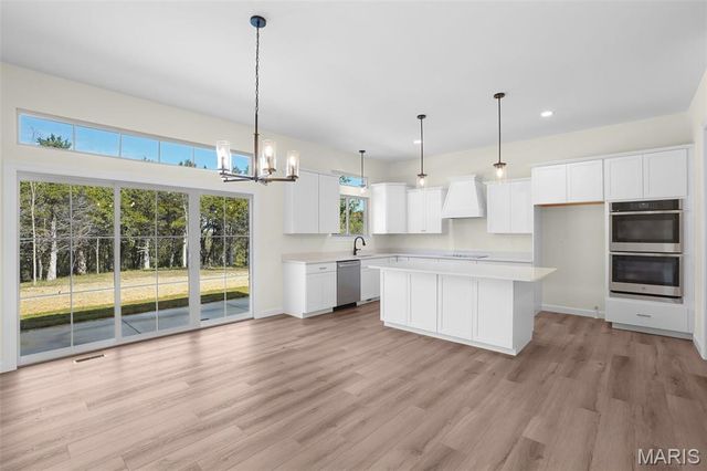 308 Schaper Estates Xing, Foristell, MO 63348