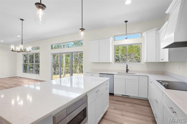 308 Schaper Estates Xing, Foristell, MO 63348