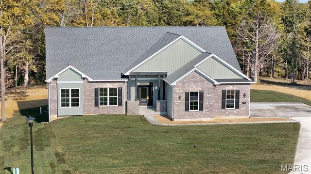 308 Schaper Estates Xing, Foristell, MO 63348