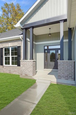 308 Schaper Estates Xing, Foristell, MO 63348