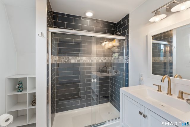 26 Canterbury Turnpike, Norwich, CT 06360
