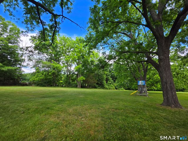 26 Canterbury Turnpike, Norwich, CT 06360