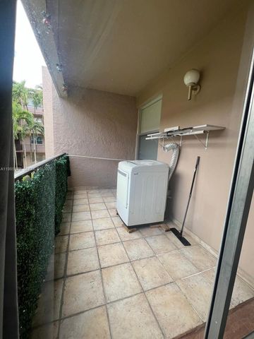 1900 W 68th Street D207, Hialeah, FL 33014