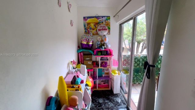 1900 W 68th Street D207, Hialeah, FL 33014