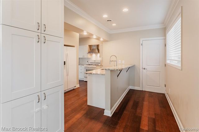 1610 Yosemite Boulevard, Birmingham, MI 48009