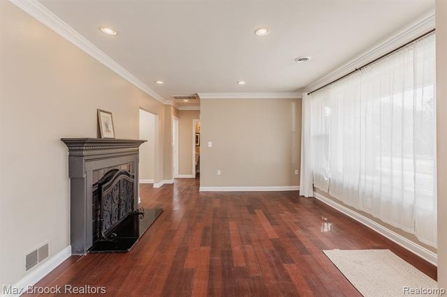 1610 Yosemite Boulevard, Birmingham, MI 48009