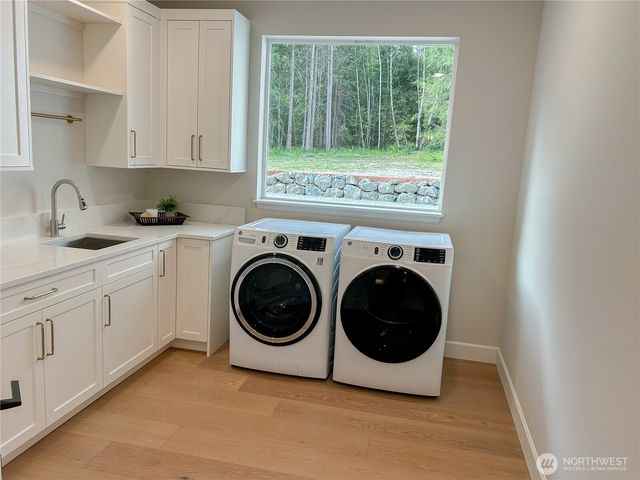 138 Lostwood Lane, Sequim, WA 98382