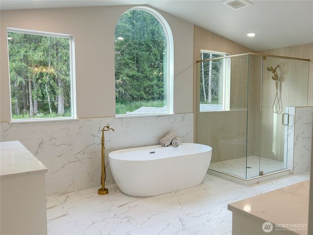 138 Lostwood Lane, Sequim, WA 98382