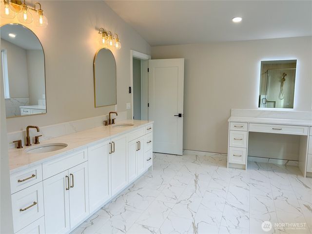 138 Lostwood Lane, Sequim, WA 98382