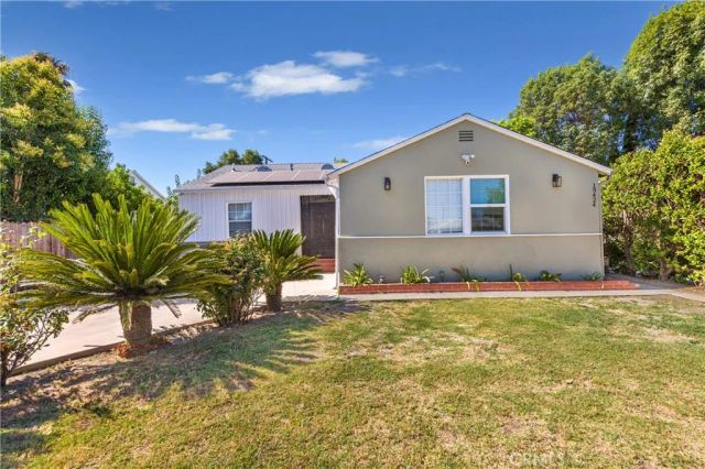 19422 Welby, Reseda, CA 91335