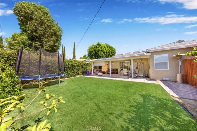 19422 Welby, Reseda, CA 91335