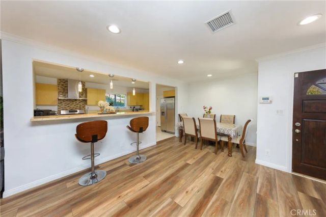19422 Welby, Reseda, CA 91335