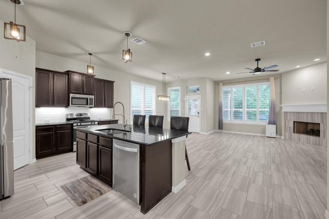 26018 Hasting Ridge Lane, Kingwood, TX 77339