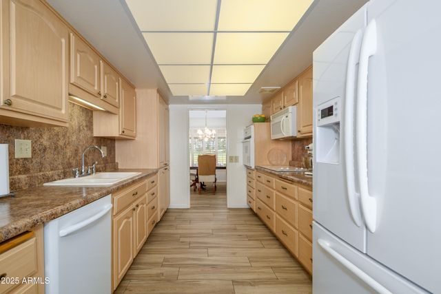 15430 N BOWLING GREEN Drive, Sun City, AZ 85351