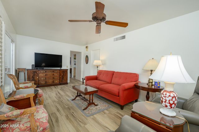 15430 N BOWLING GREEN Drive, Sun City, AZ 85351