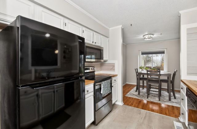 4721 71st Street, Urbandale, IA 50322