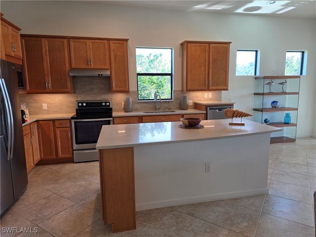 20570 Bears Den CT, Estero, FL 33928