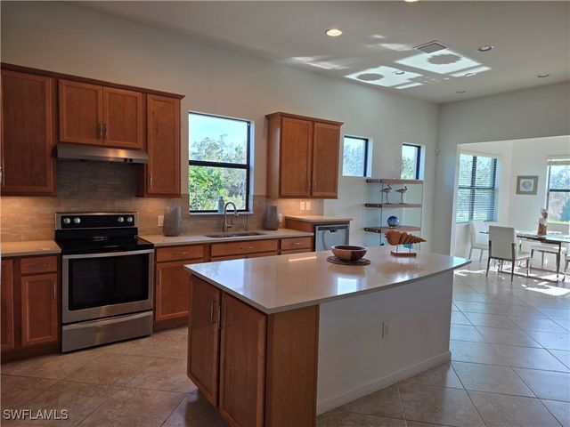 20570 Bears Den CT, Estero, FL 33928