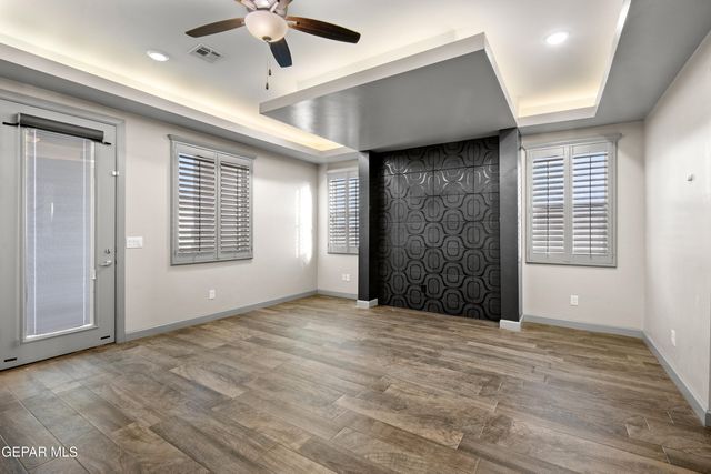 421 S FESTIVAL Drive, El Paso, TX 79912