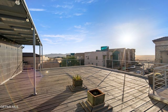 421 S FESTIVAL Drive, El Paso, TX 79912