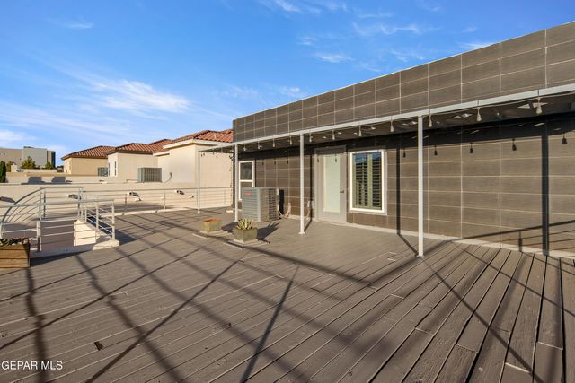 421 S FESTIVAL Drive, El Paso, TX 79912