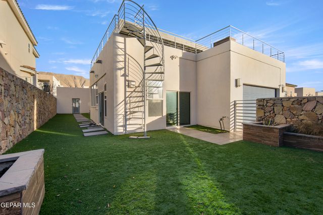 421 S FESTIVAL Drive, El Paso, TX 79912