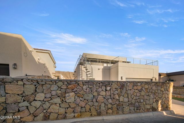 421 S FESTIVAL Drive, El Paso, TX 79912