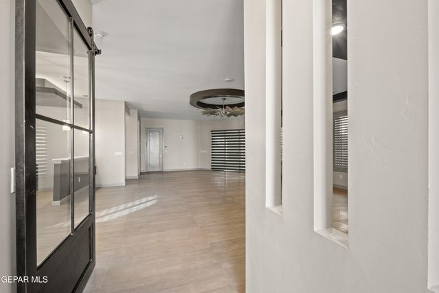 421 S FESTIVAL Drive, El Paso, TX 79912