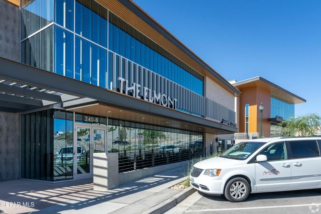 421 S FESTIVAL Drive, El Paso, TX 79912