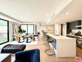 1017 N Croft Avenue 203, Los Angeles, CA 90069