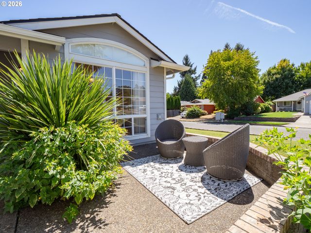 5484 MIDDLECREST Ct S, Salem, OR 97306