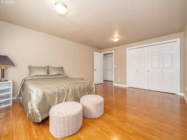 5484 MIDDLECREST Ct S, Salem, OR 97306