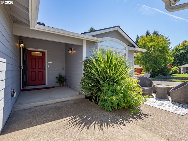 5484 MIDDLECREST Ct S, Salem, OR 97306