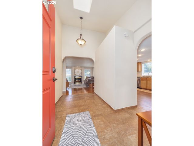 5484 MIDDLECREST Ct S, Salem, OR 97306