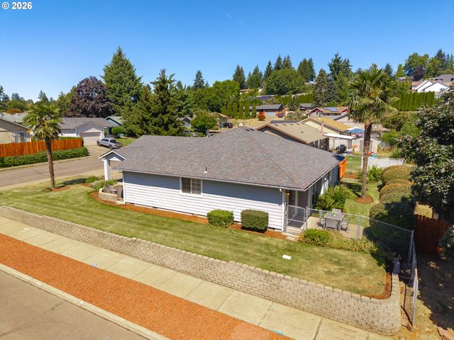 5484 MIDDLECREST Ct S, Salem, OR 97306