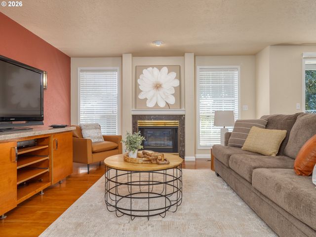 5484 MIDDLECREST Ct S, Salem, OR 97306