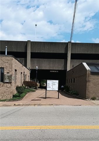 251 Seventh Street, New Kensington, PA 15068