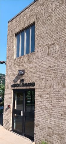 251 Seventh Street, New Kensington, PA 15068