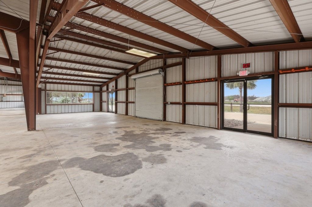 1106 State Highway 35, Rockport, TX 78382 — photo 4