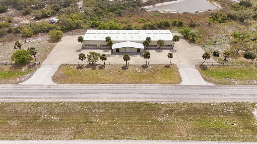 1106 State Highway 35, Rockport, TX 78382 — photo 5