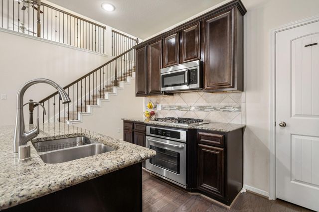 1505 Heartwood Drive, Conroe, TX 77384
