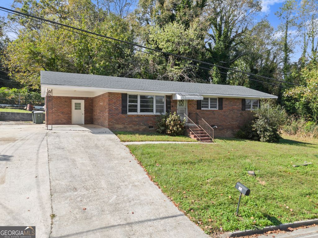 574 S Sage Street, Toccoa, GA 30577 — photo 2