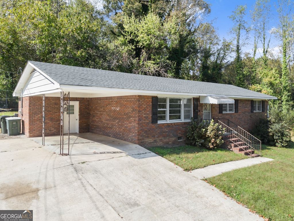 574 S Sage Street, Toccoa, GA 30577 — photo 3