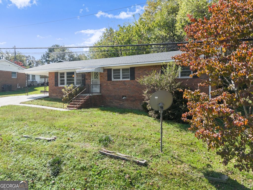 574 S Sage Street, Toccoa, GA 30577 — photo 4