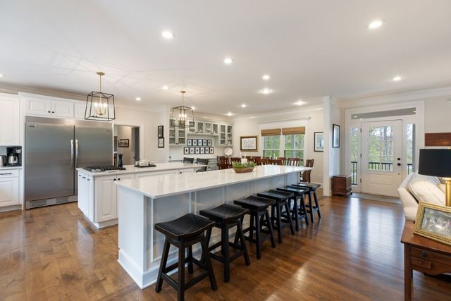 1395 Roy Sellers Rd, Columbia, TN 38401