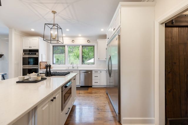 1395 Roy Sellers Rd, Columbia, TN 38401